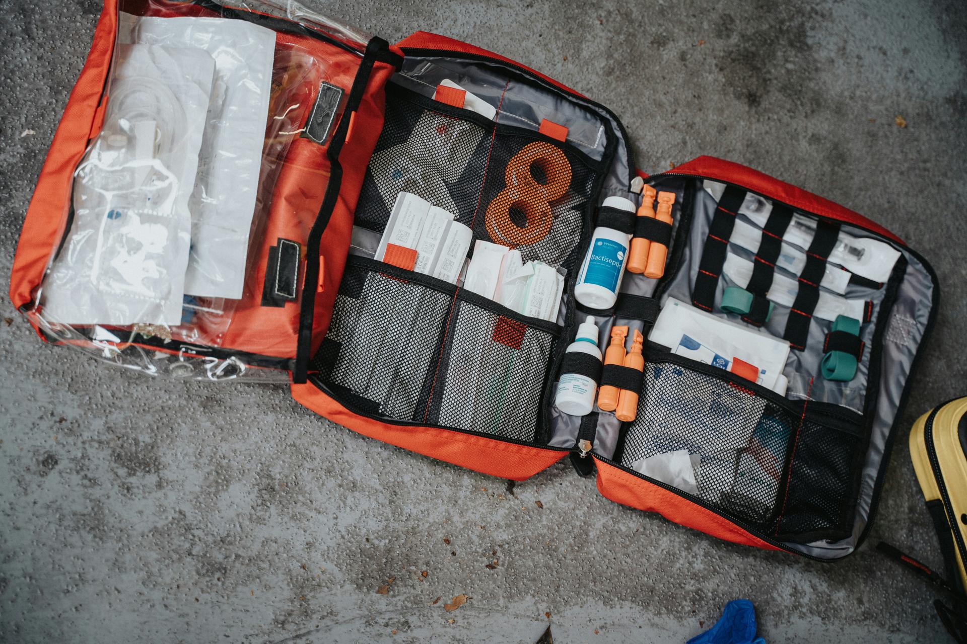 What’s In The Trunk: 10 Car Emergency Kit Essentials